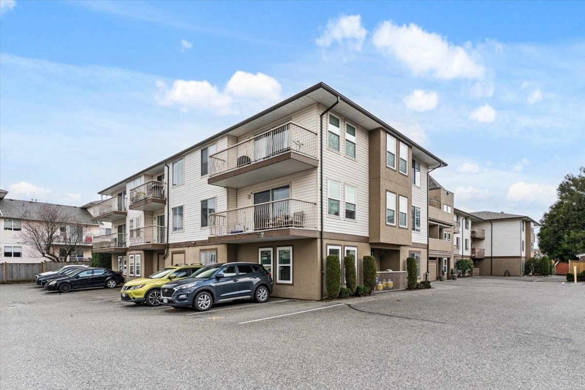 Garden / Landscaping Photo of 111 45702 Watson Road, Chilliwack, BC