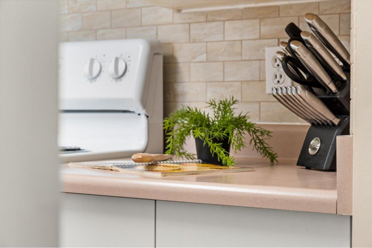 Powder Room Photo of 111 45702 Watson Road, Chilliwack, BC