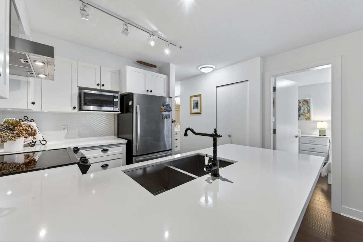 Family Room Photo of 116 500 Royal Avenue, New Westminster, BC