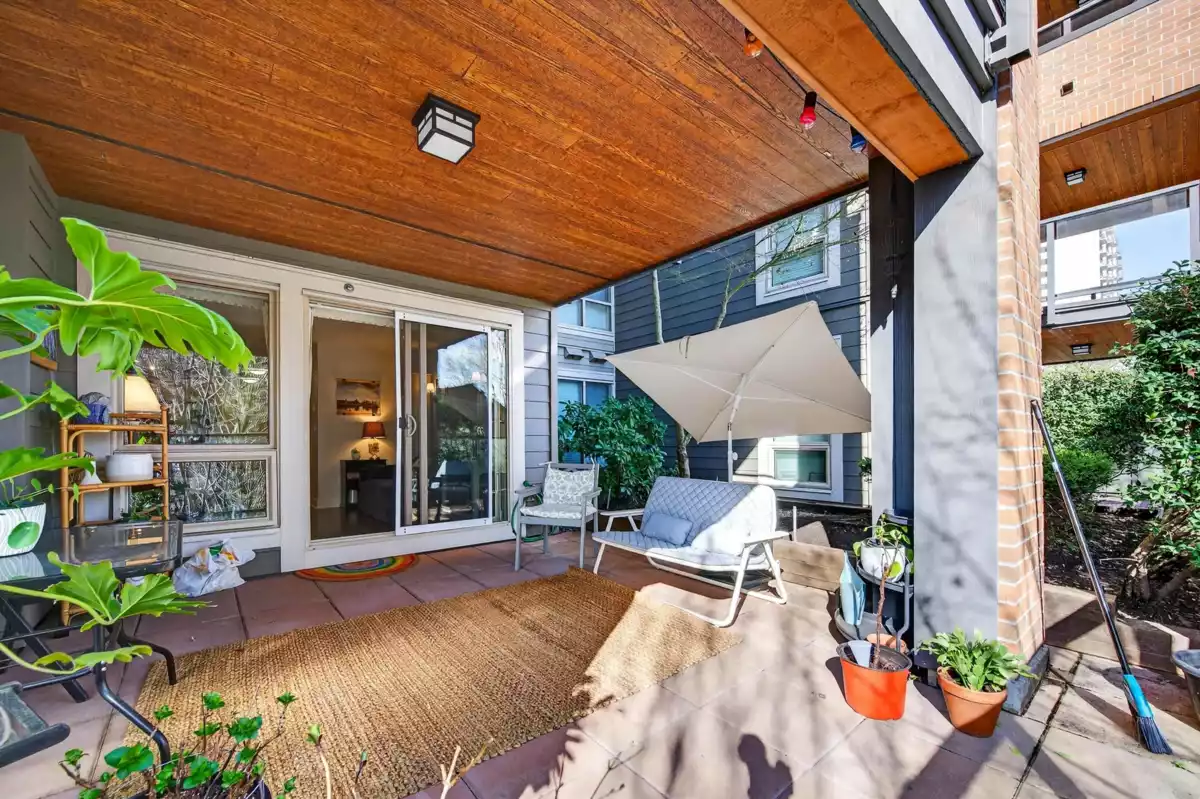 Outdoor Patio Photo of 116 500 Royal Avenue, New Westminster, BC