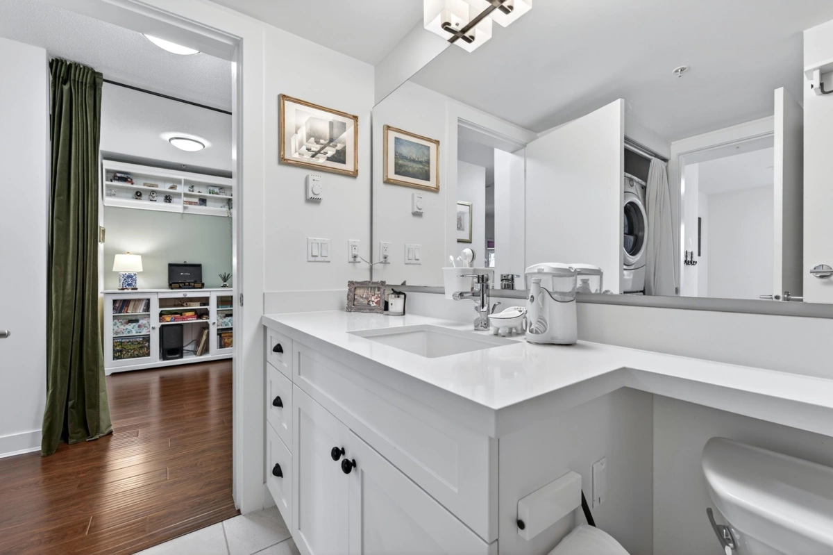 Staircase Photo of 116 500 Royal Avenue, New Westminster, BC