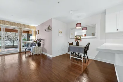 Breakfast Nook Photo of 116 500 Royal Avenue, New Westminster, BC