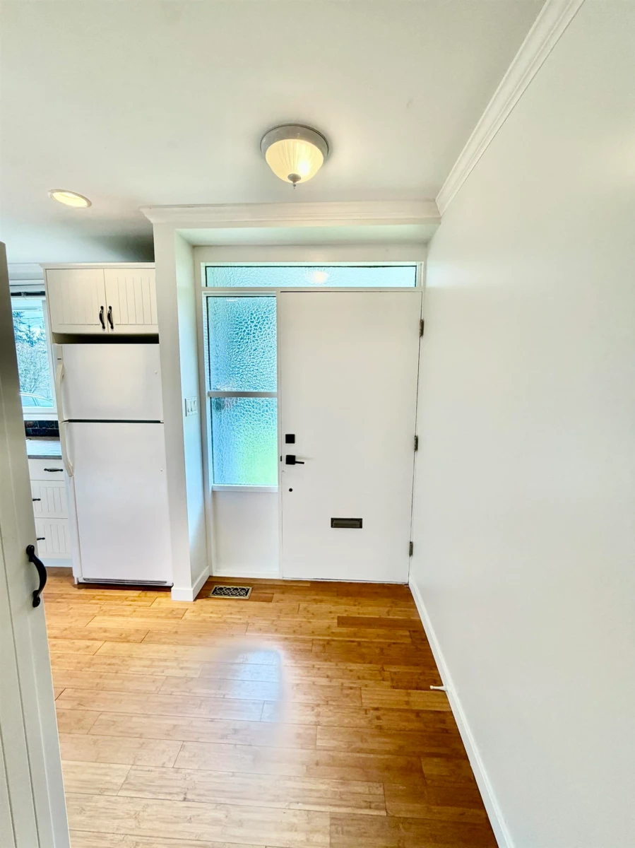 Basement Recreation Room Photo of 1876 Beaulynn Place, North Vancouver, BC