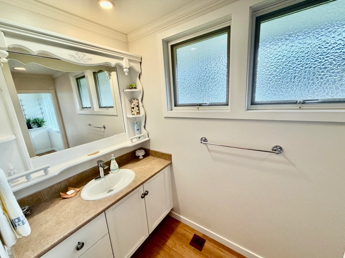 Office / Den Photo of 1876 Beaulynn Place, North Vancouver, BC