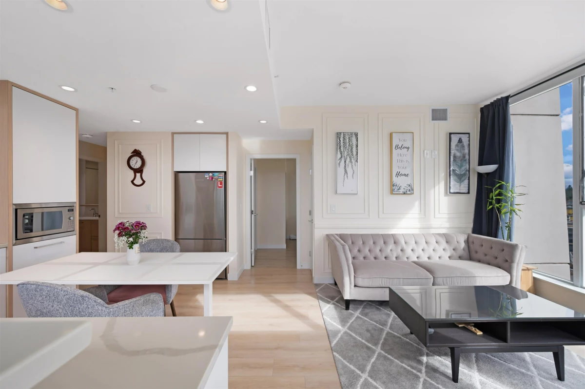 Kitchen Island Photo of 1309 567 Clarke Road, Coquitlam, BC