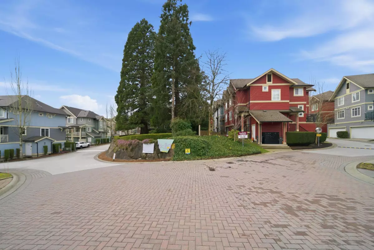 Staircase Photo of 38 6575 192 Street, Surrey, BC