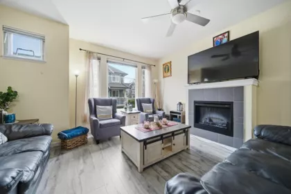38 6575 192 Street, Surrey, BC