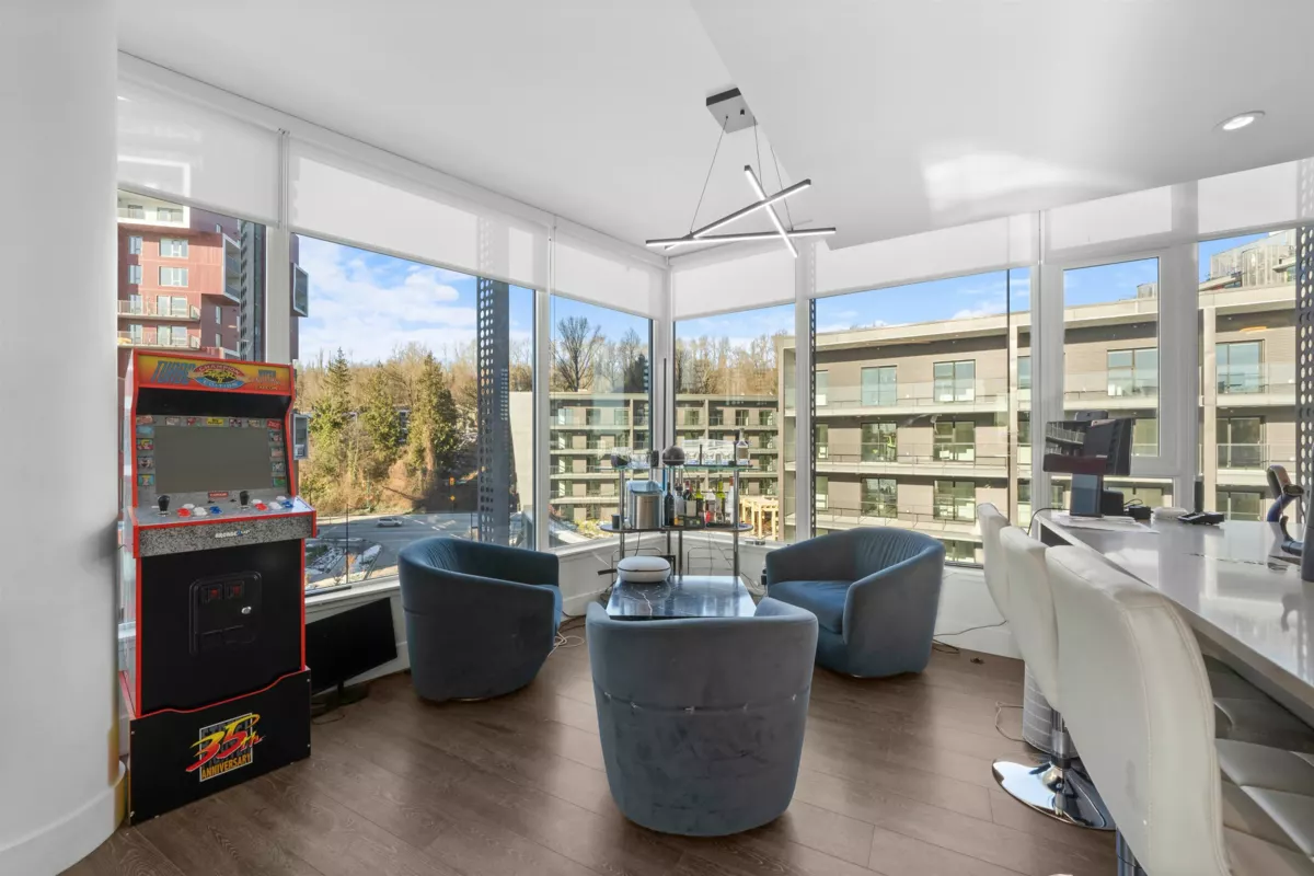 Kitchen Photo of 609 3438 Sawmill Crescent, Vancouver, BC