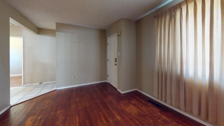 Breakfast Nook Photo of 15463 16a Avenue, Surrey, BC