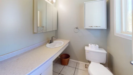 Primary Bathroom Photo of 15463 16a Avenue, Surrey, BC