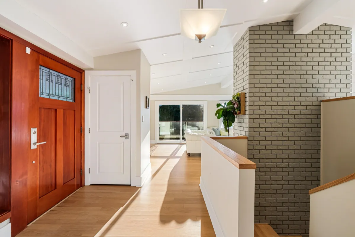Entry Foyer Photo of 4721 Woodside Place, West Vancouver, BC