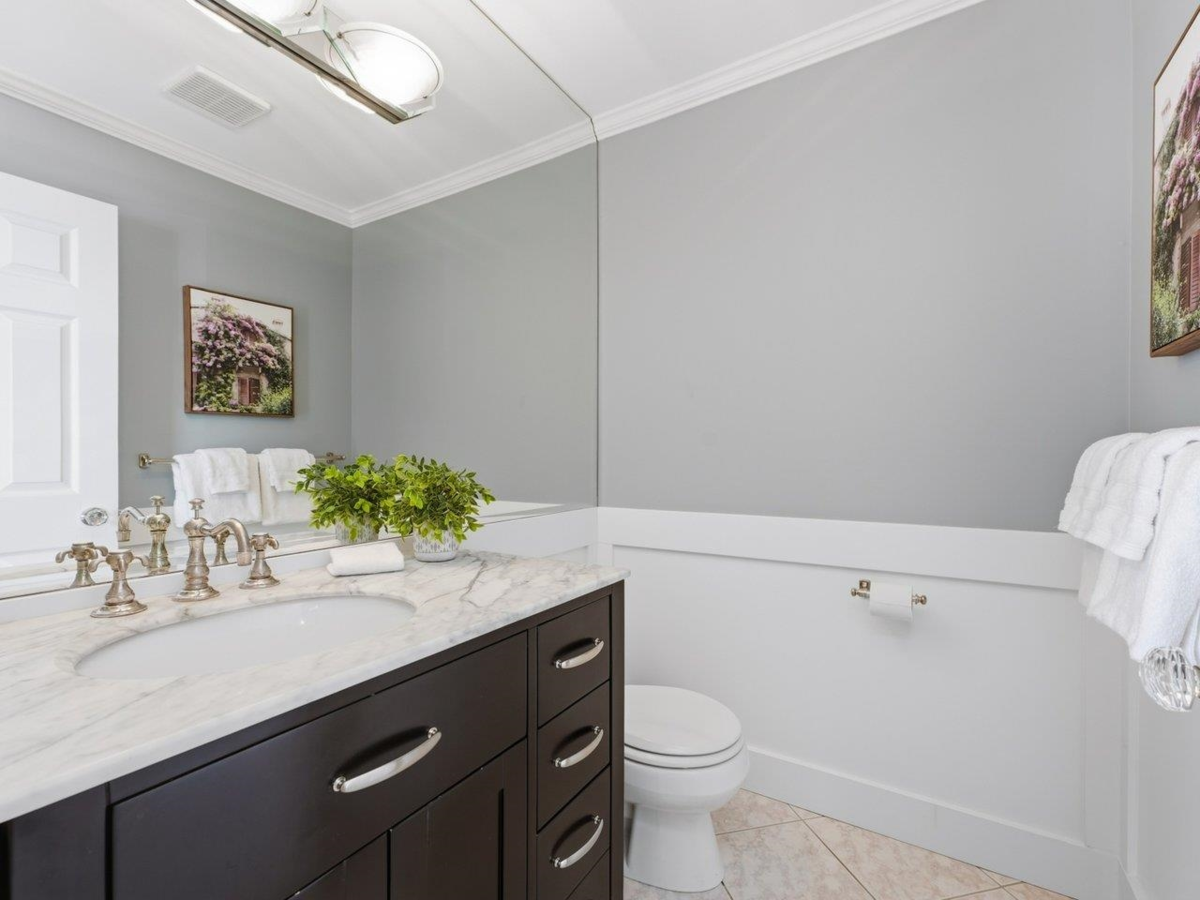 Bedroom 2 Photo of 280 E 5th Street, North Vancouver, BC