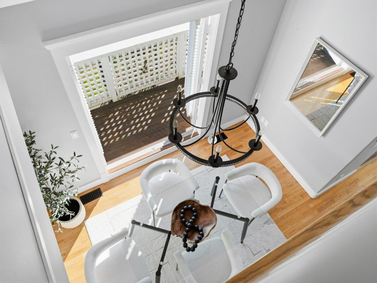 Bedroom 4 Photo of 280 E 5th Street, North Vancouver, BC