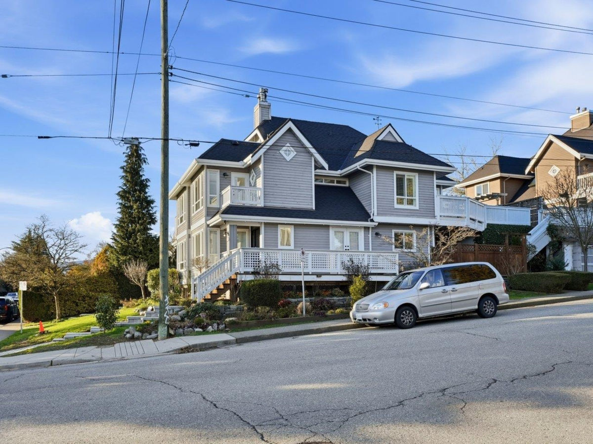 Community Amenities Photo (Clubhouse) of 280 E 5th Street, North Vancouver, BC