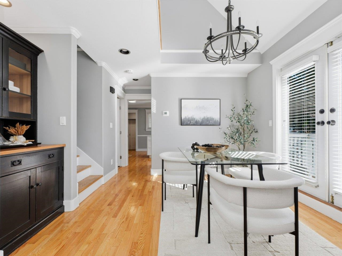 Kitchen Island Photo of 280 E 5th Street, North Vancouver, BC
