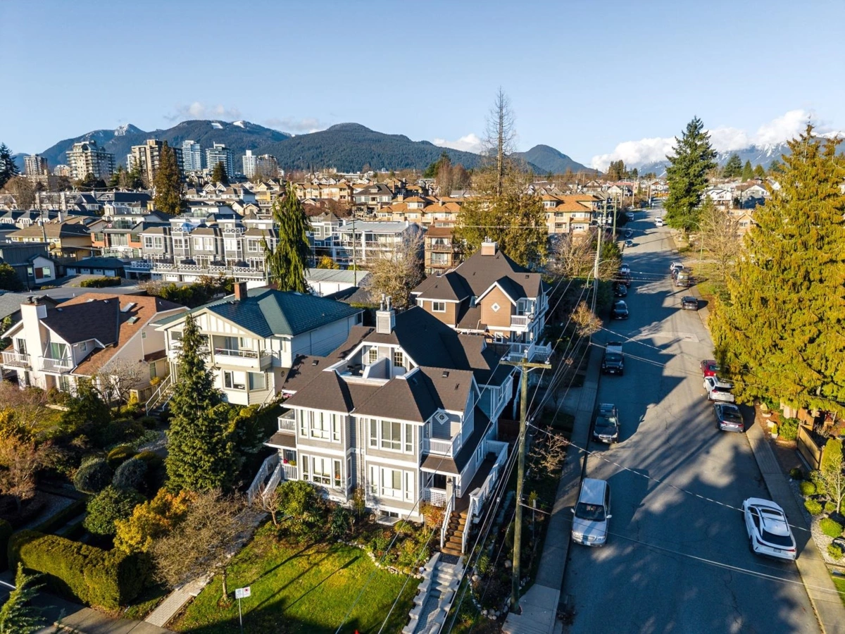 Outdoor Kitchen Photo of 280 E 5th Street, North Vancouver, BC