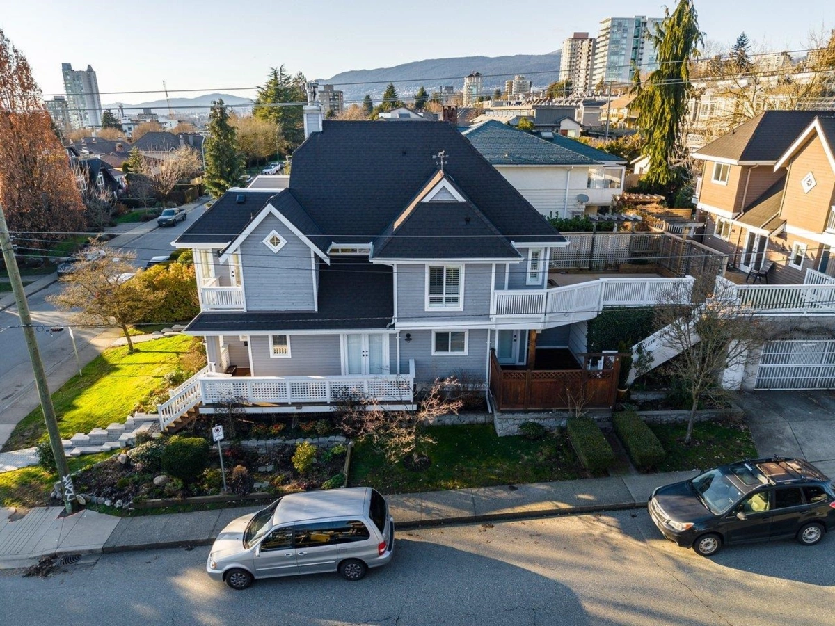 Swimming Pool Photo of 280 E 5th Street, North Vancouver, BC