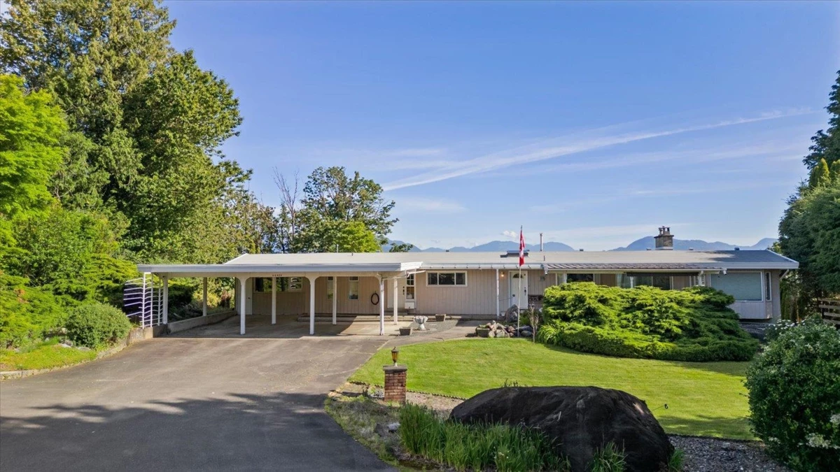 Exterior Front Photo of 46486 Uplands Road, Chilliwack, BC