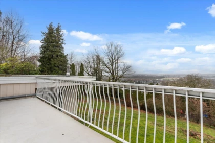Front Yard Photo of 46486 Uplands Road, Chilliwack, BC