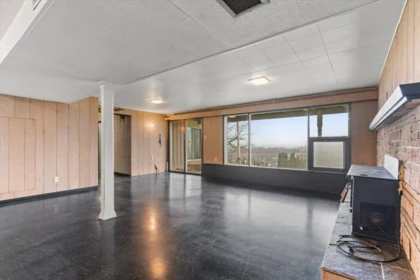 Mudroom Photo of 46486 Uplands Road, Chilliwack, BC