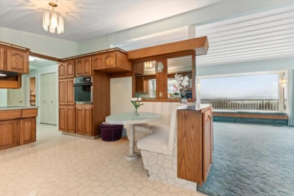 Primary Bathroom Photo of 46486 Uplands Road, Chilliwack, BC