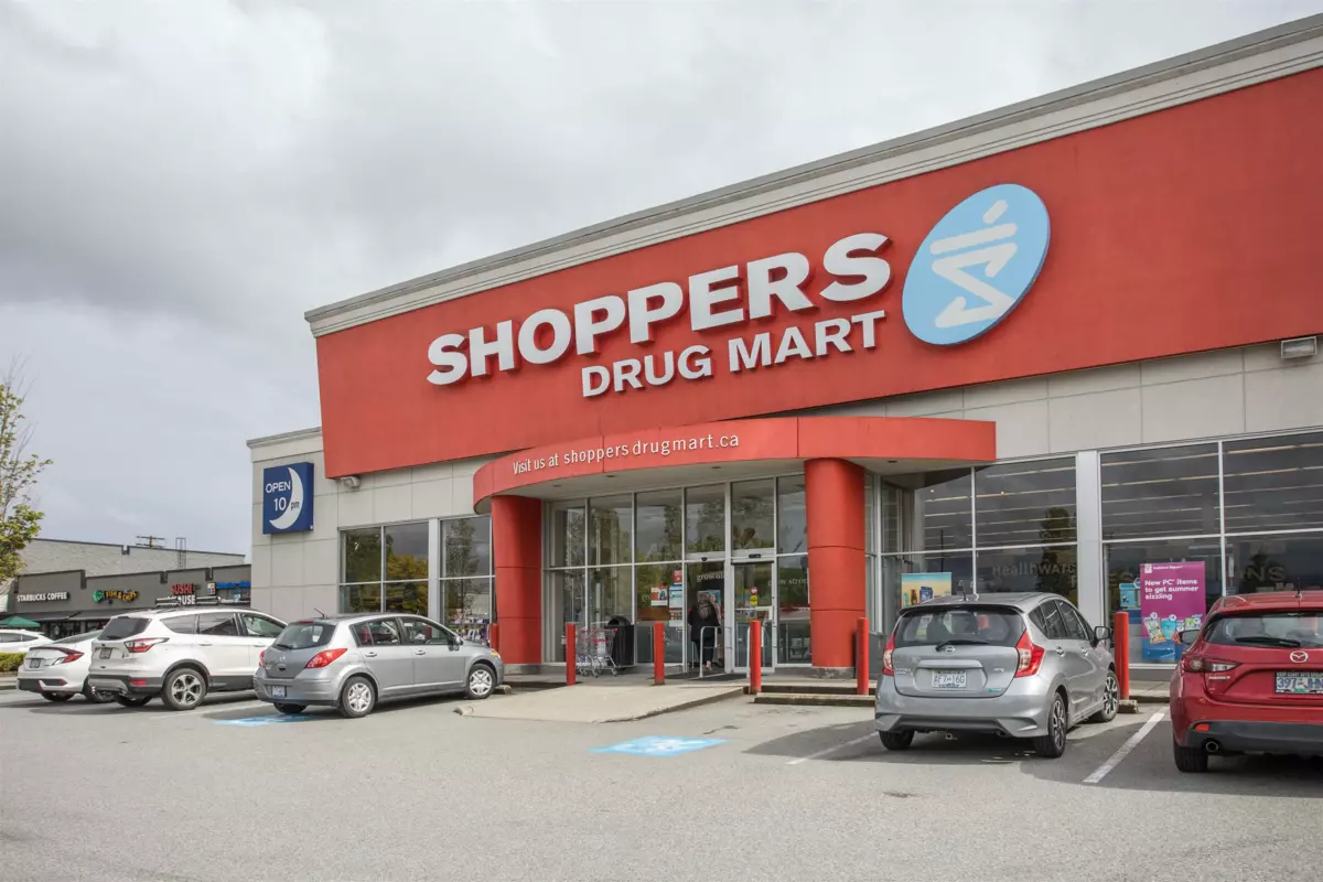 Powder Room Photo of 12338 194a Street, Pitt Meadows, BC