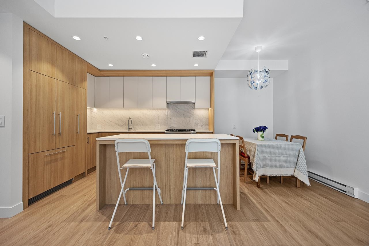 Dining Area Photo of 611 6085 Irmin Street, Burnaby, BC