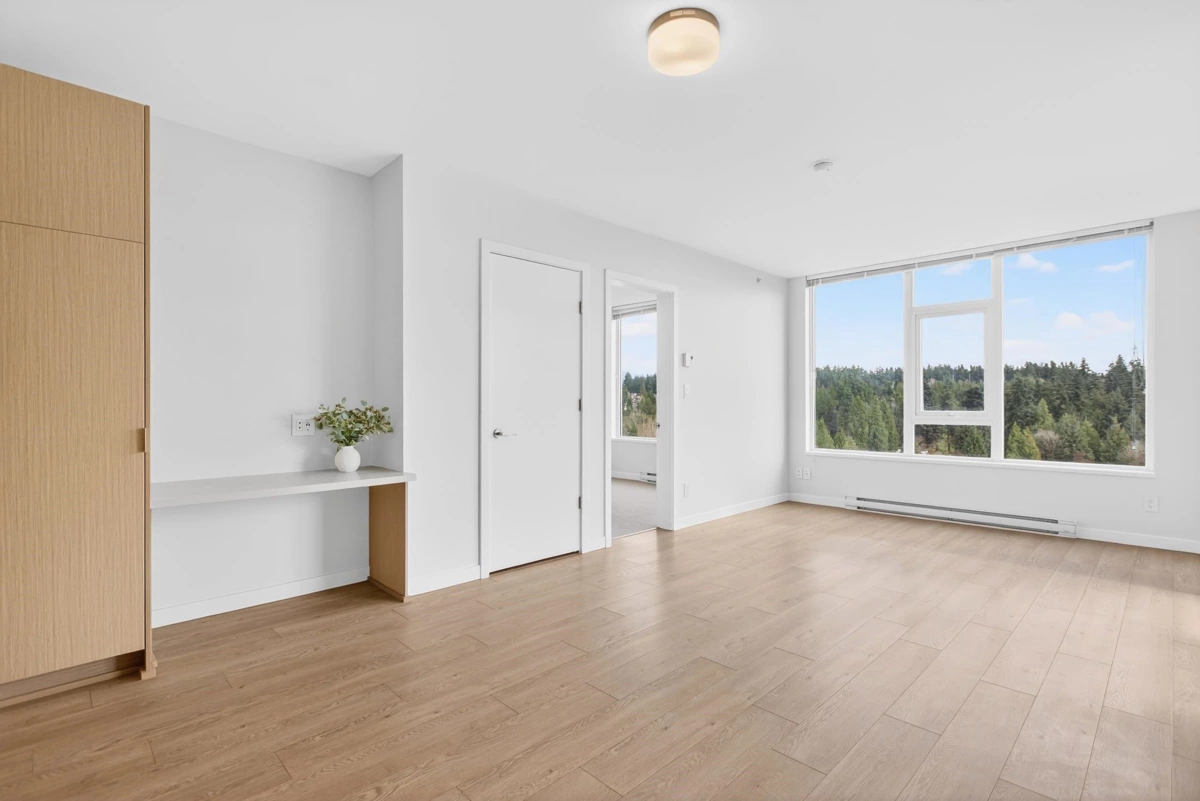 Walk-In Closet Photo of 1706 530 Whiting Way, Coquitlam, BC