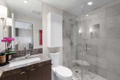 Primary Bathroom Photo of 1703 125 E 14th Street, North Vancouver, BC