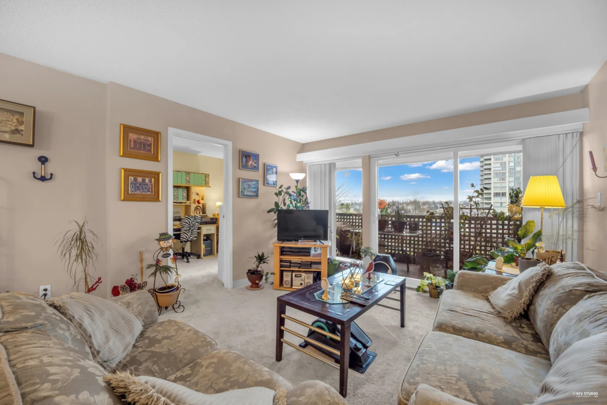 Family Room Photo of 304 4941 Lougheed Highway, Burnaby, BC