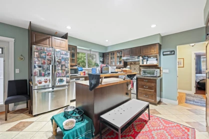 Kitchen Island Photo of 1771 Grant Avenue, Port Coquitlam, BC