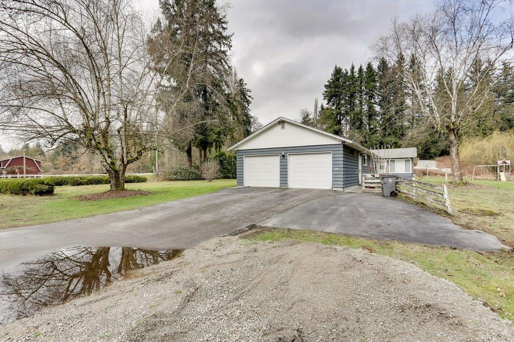 Living Room Photo of 8964 184 Street, Surrey, BC