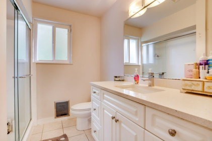 Basement Recreation Room Photo of 8964 184 Street, Surrey, BC