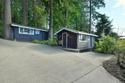 Aerial View of 5907 Sunshine Coast Highway, Sechelt, BC
