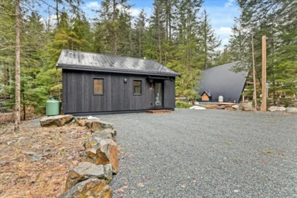 Swimming Pool Photo of SVE9 70971 Old Hope Princeton Highway, Sunshine Valley, BC