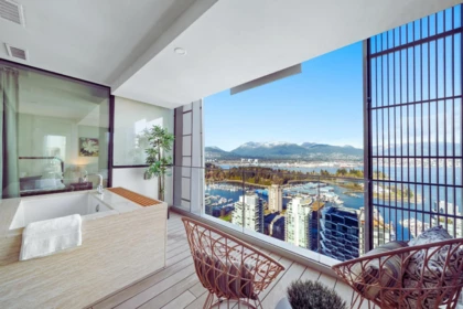Breakfast Nook Photo of 3702 1568 Alberni Street, Vancouver, BC