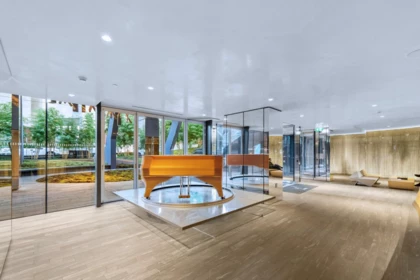 Entry Foyer Photo of 3702 1568 Alberni Street, Vancouver, BC
