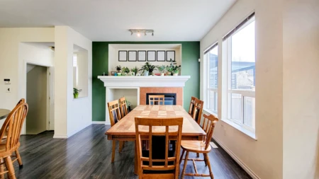 Breakfast Nook Photo of 18455 67 Avenue, Surrey, BC