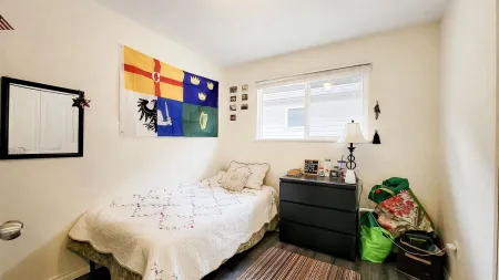 Hallway Photo of 18455 67 Avenue, Surrey, BC