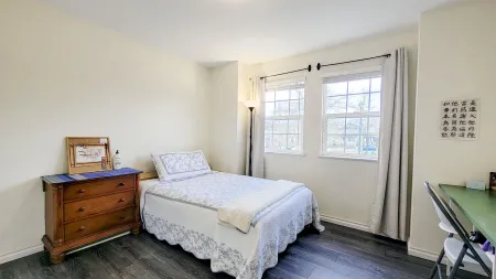 Mudroom Photo of 18455 67 Avenue, Surrey, BC