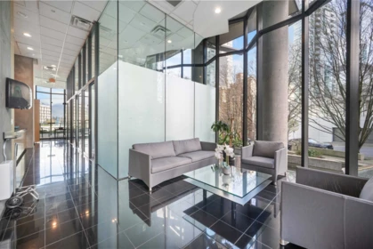 Entry Foyer Photo of 1001 1331 W Georgia Street, Vancouver, BC