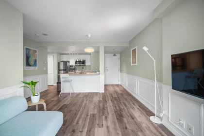 Pantry Photo of 1001 1331 W Georgia Street, Vancouver, BC