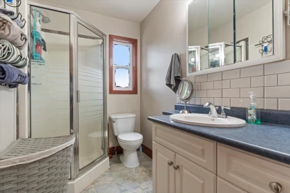 Powder Room Photo of 35317 Delair Road, Abbotsford, BC