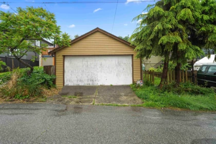 Outdoor Deck Photo of 75 Springer Avenue, Burnaby, BC