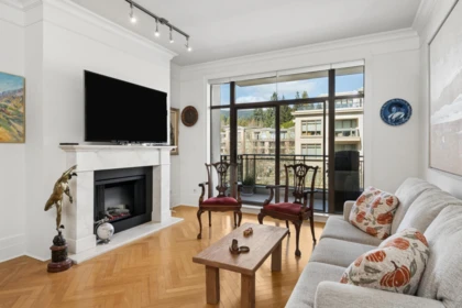 300 568 Waters Edge Crescent, West Vancouver, BC, West Vancouver — Apartment/Condo for sale