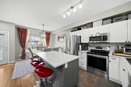 38 18701 66 Avenue, Surrey, BC, Surrey — Townhouse for sale
