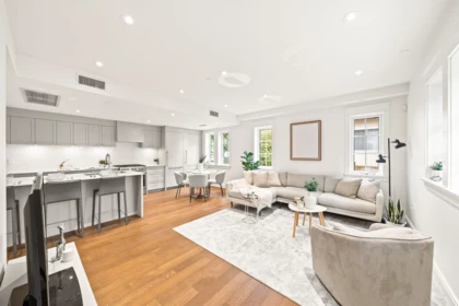 Kitchen Island Photo of 2 5819 Highbury Street, Vancouver, BC