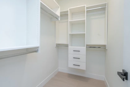 Mudroom Photo of 101 10063 127b Street, Surrey, BC