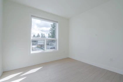 Powder Room Photo of 101 10063 127b Street, Surrey, BC