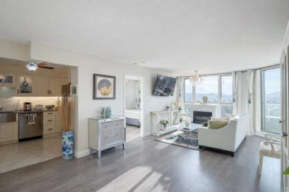 307 5860 Dover Crescent, Richmond, BC, Richmond — Apartment/Condo for sale